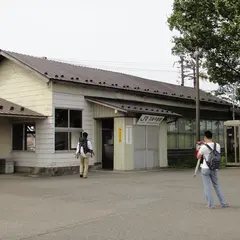 羽後牛島駅