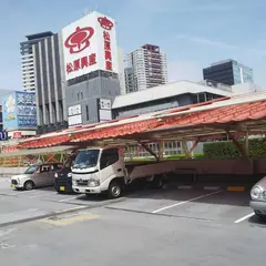 阪急梅田駅駐車場