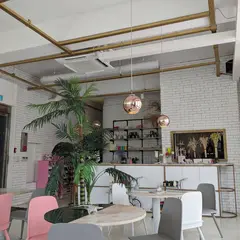 Ban Bossy Boutique
