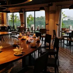 Cau Go Vietnamese Cuisine