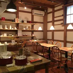 まかないこすめ 蔵のある金沢本店