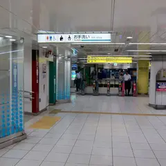 新御茶ノ水駅