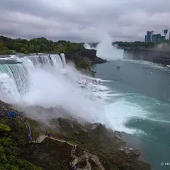 ナイアガラの滝 (Niagara Falls)