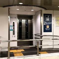 青山一丁目駅