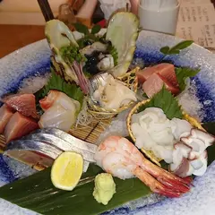 那覇で寿司とワイン | お寿司と炭焼酒場 ひとつぶ