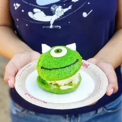 Schmoozies!
