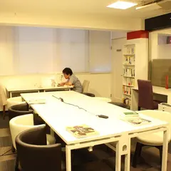 勉強カフェ大阪本町（Work space & Cafe）