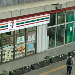 ゆうちょ銀行大阪支店ＪＲ二条駅内出張所