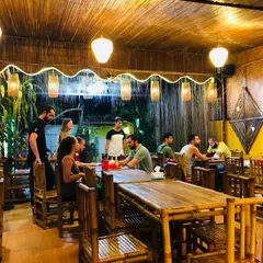 Old Garden Restaurant (Vườn Xưa)