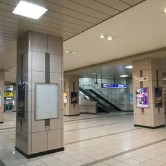 越谷駅