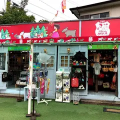 由布院 湯の坪街道 駐車場