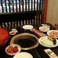 濱田家 五代目 焼肉 市郎右衛門