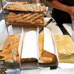 蓁古早味現烤蛋糕