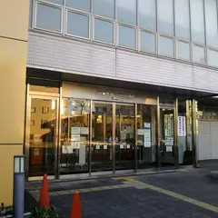 中川図書館
