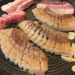 居酒屋 韓国料理 チング屋