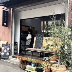 TOKYO HUTTE 東京ヒュッテ / inkr coffee & bar