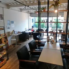 Fun Space Cafe 新町スフレ 天保山店