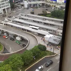 新宿駅西口(降車専用バス停)