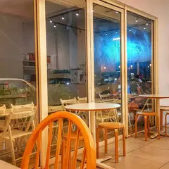 Neighbour's Coffee Bar（ネイバーズコーヒーバー）