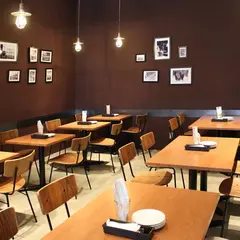VASHON Pizza-Bar-Grill/Seattle's Best Coffee日本橋兜町