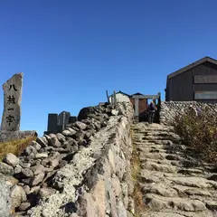 月山神社