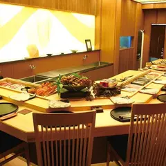 札幌すすきの寿司「.8浜善」
