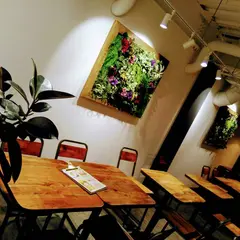 T W BRUNCH Cafe＆ Bar