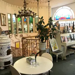 ローヌ洋菓子店本店
