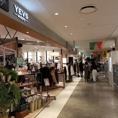 shop in ルクア イーレ店