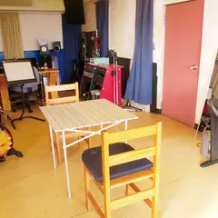 ギター・ウクレレ教室のOKADA音楽教室 世田谷区代田橋教室