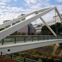 さんかくばし