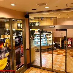 カフェ ベローチェ 新宿三丁目店