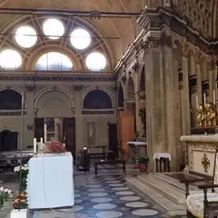 サンタ・マリア・プレッソ・サン・サティロ教会