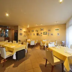 ブラカリ イタリア料理店