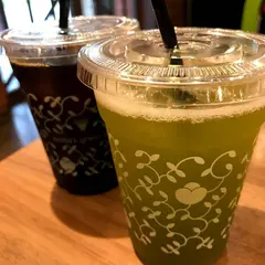 ナナズ・グリーンティー nana's green tea 横浜赤れんが倉庫店