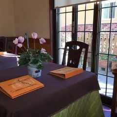タンシチューの店トムズ（ＴＯＭ’Ｓ）