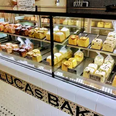 LUCAS BAKER TOKYO
