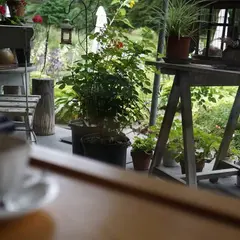 MEON garden cafe（ミオン ガーデンカフェ）