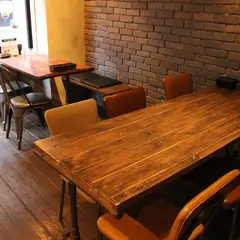 Industrial Cafe Bar&Dining インダストリアル