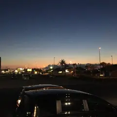 DHレンタカー那覇空港店