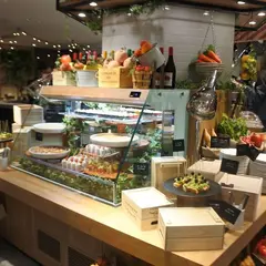 THE BUFFET＆marche ザ ブッフェ アンドマルシェ グランフロント大阪店