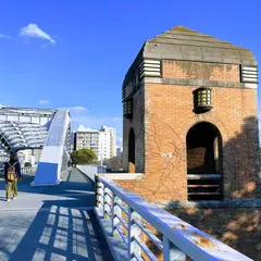 煉瓦造りの螺旋階段