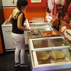 皇家帝国麻辣火鍋吃到飽