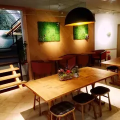 OkiOki Cafe