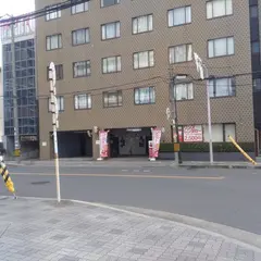 ワンズレンタカー新大阪駅東口店