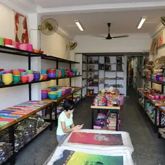 Cửa Hàng Hòa Hoa - Saigon Kitsch