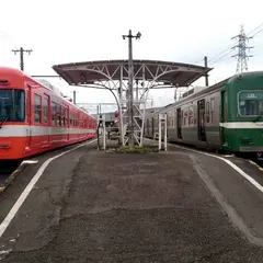 岳南江尾駅