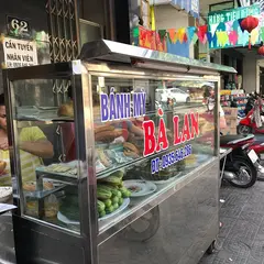 Bánh Mì̀ Bà Lan