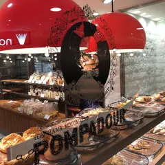 ポンパドウル ウイング高輪EAST店