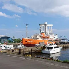 港区